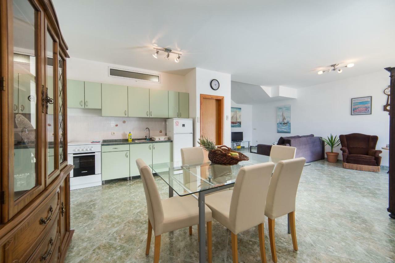 Apartments 7+ 布拉采 外观 照片